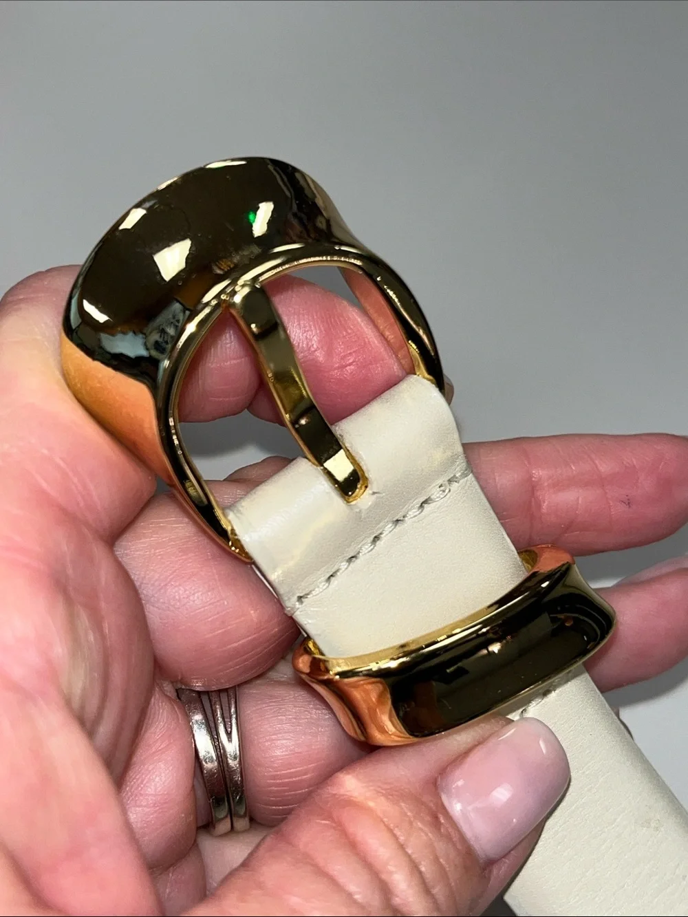 Elegant Cream Leather Belt with Gold Buckle size XL